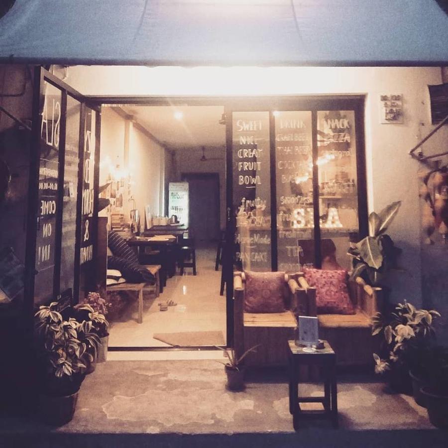 Хостел Sla Bar N'Bed Бангкок Экстерьер фото